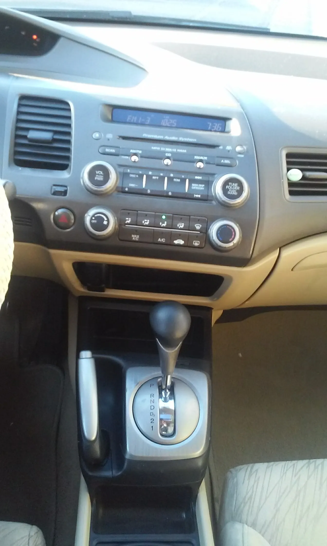 Black Honda Civic coupe, exterior detail